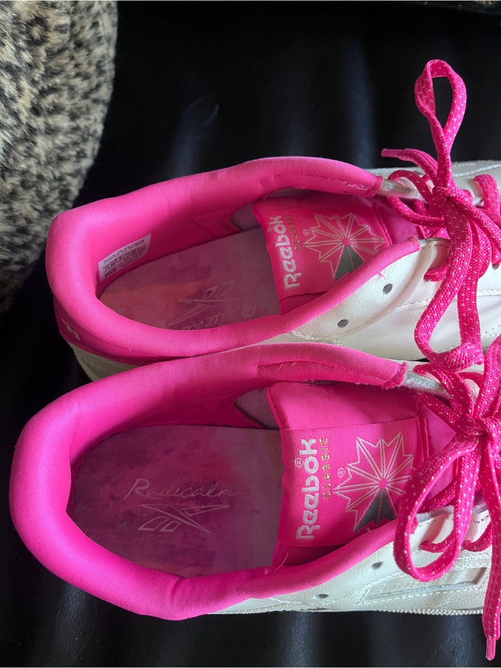 Reebok White Sneakers with Hot Pink Lining and Laces - Picture 4 of 5